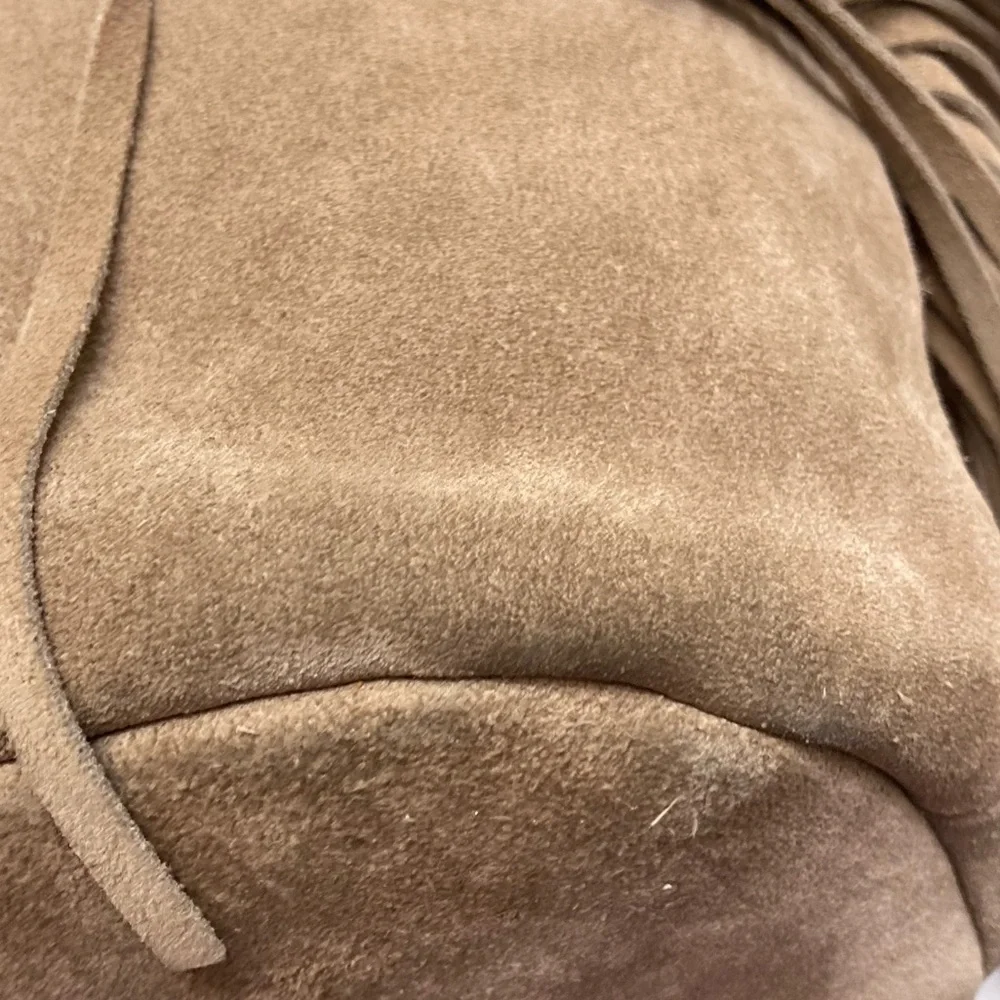 Michael Kors billy light brown suede fringed shoulder crossbody messenger bag